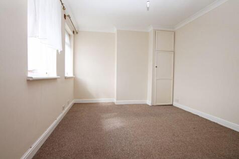 Bedroom One (2)