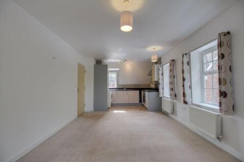 Living Room (3)