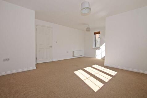 Lounge/Dining Room (3)