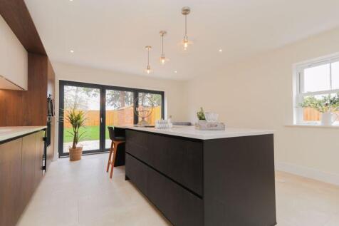 Open Plan Kitchen / Diner