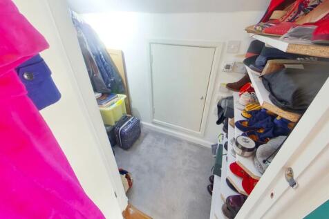 bedroom 1 wardrobe
