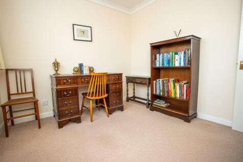 10 Sumar Close-05.jpg