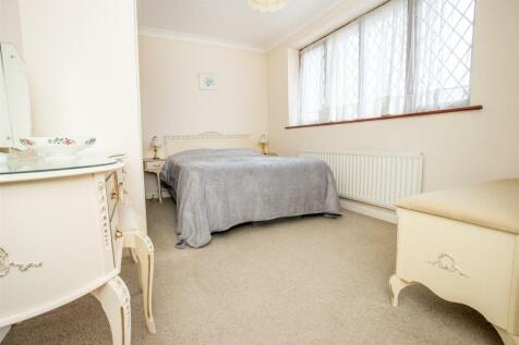 10 Sumar Close-07.jpg