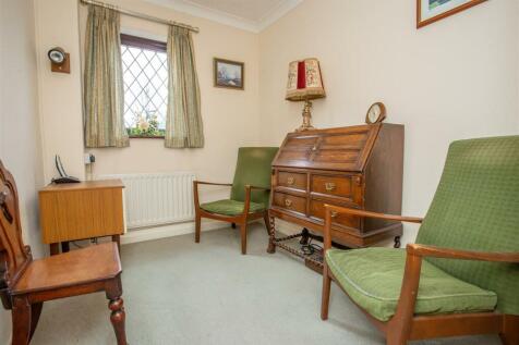 10 Sumar Close-03.jpg