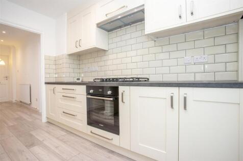 18 Beverley Road-19.jpg