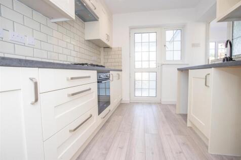 18 Beverley Road-16.jpg