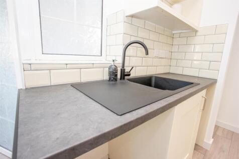18 Beverley Road-18.jpg