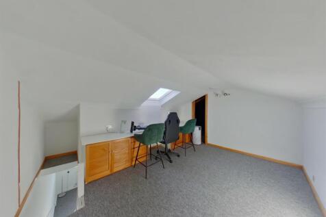 Bedroom 3 .jpg