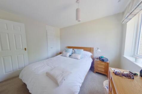 Bed 1 2.jpg