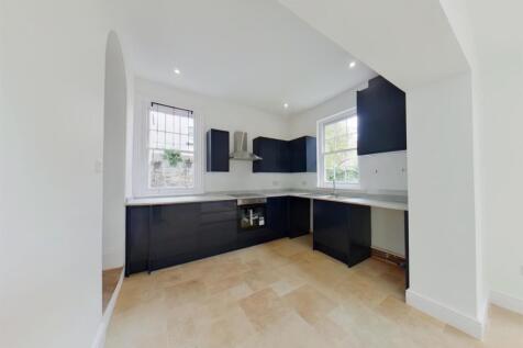 Kitchen (37).jpg