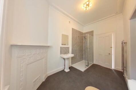 Bathroom (25).jpg