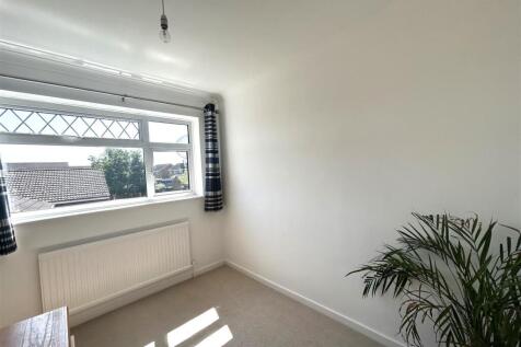 Bedroom 2.jpg
