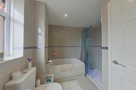 Bathroom (28).jpg