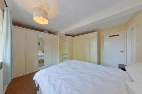 Annex Bedroom (1).jpg