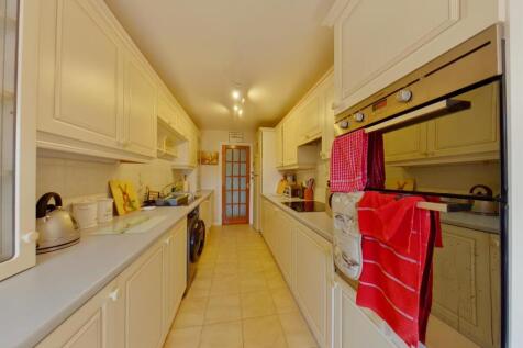 Annex Kitchen (1).jpg