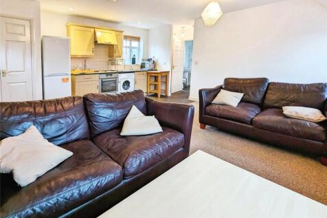 Lounge Kitchen