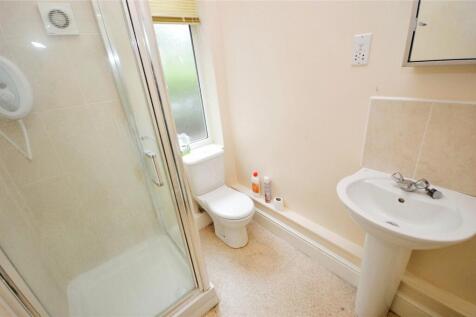 Flat 3-Shower Room