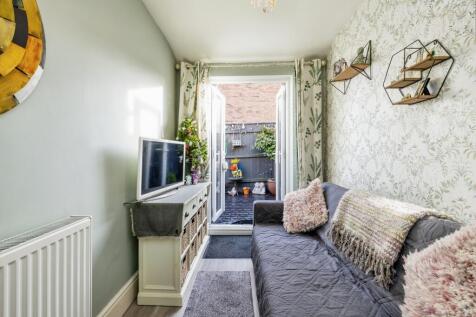 Dining/Sitting Room