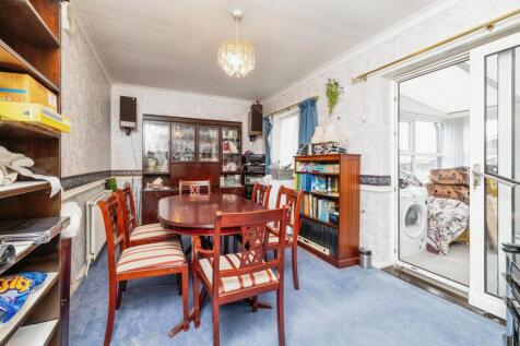 Dining Room/Bedroom