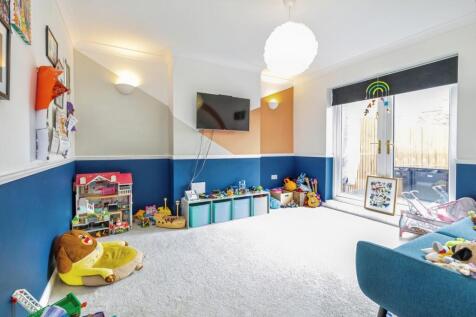 Reception/Bedroom