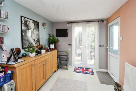 Playroom/Bedroom 4
