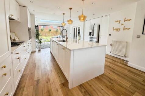 Kitchen-Family Room