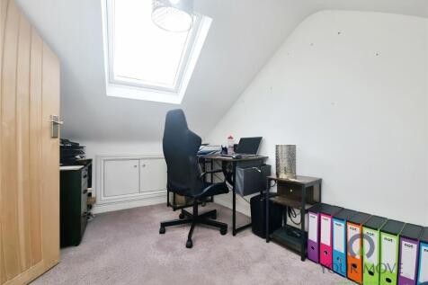 Bedroom 6/Study