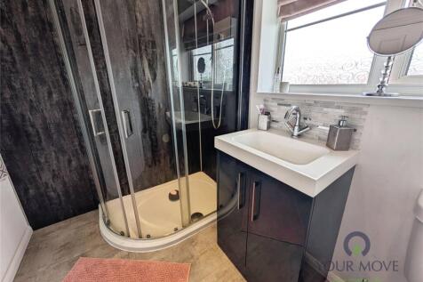En Suite Shower W/C