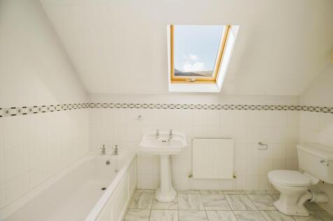 Bath/Shower Room