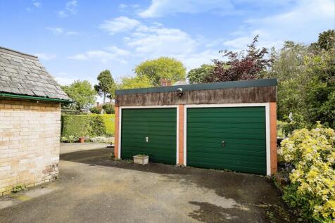 Double Garage