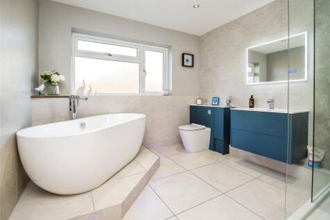 Bath/Shower Room