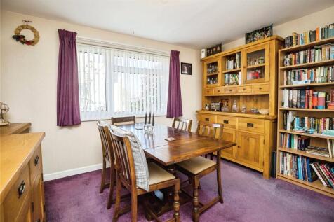 Sitting/Dining Room