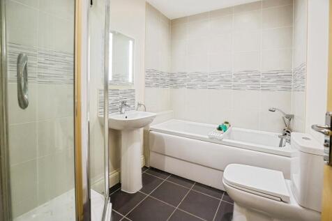 Bath/Shower Room