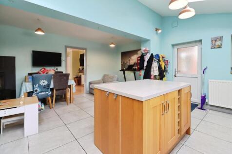Family/Dining Room