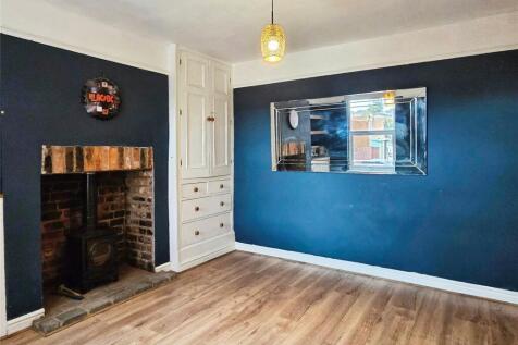 Sitting/Dining Room