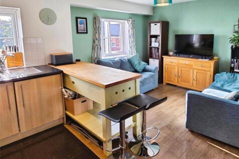 Living Room/Kitchen