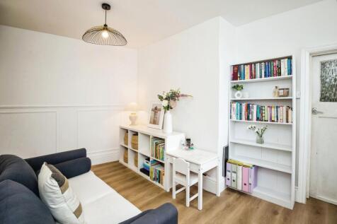 Family/Sitting Room