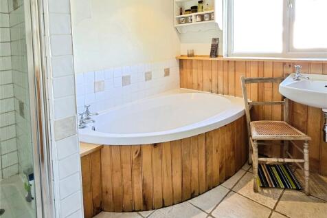 Bath/Shower Room