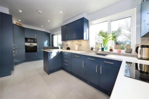 Fitted Kitchen