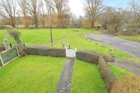 Front Garden/ View
