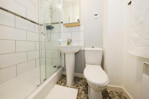 En-Suite Shower/ W.C