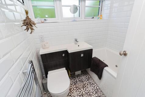Bathroom/ W.C.