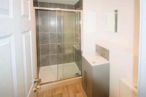 Shower/ W.C.
