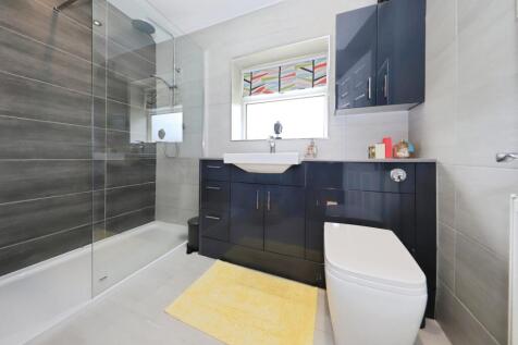 Shower/ W.C.