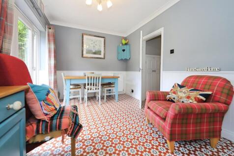 Kitchen / Dining