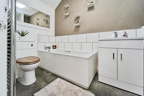 Bathroom / W.C.