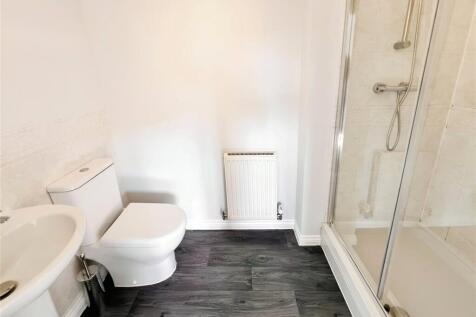 En Suite Shower Wc