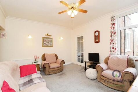 Lounge/ Dining Room