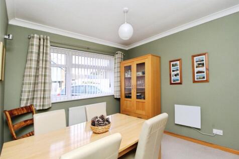 Bedroom Two/ Dining