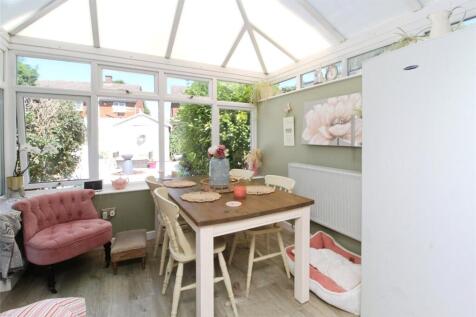 Conservatory/ Dining